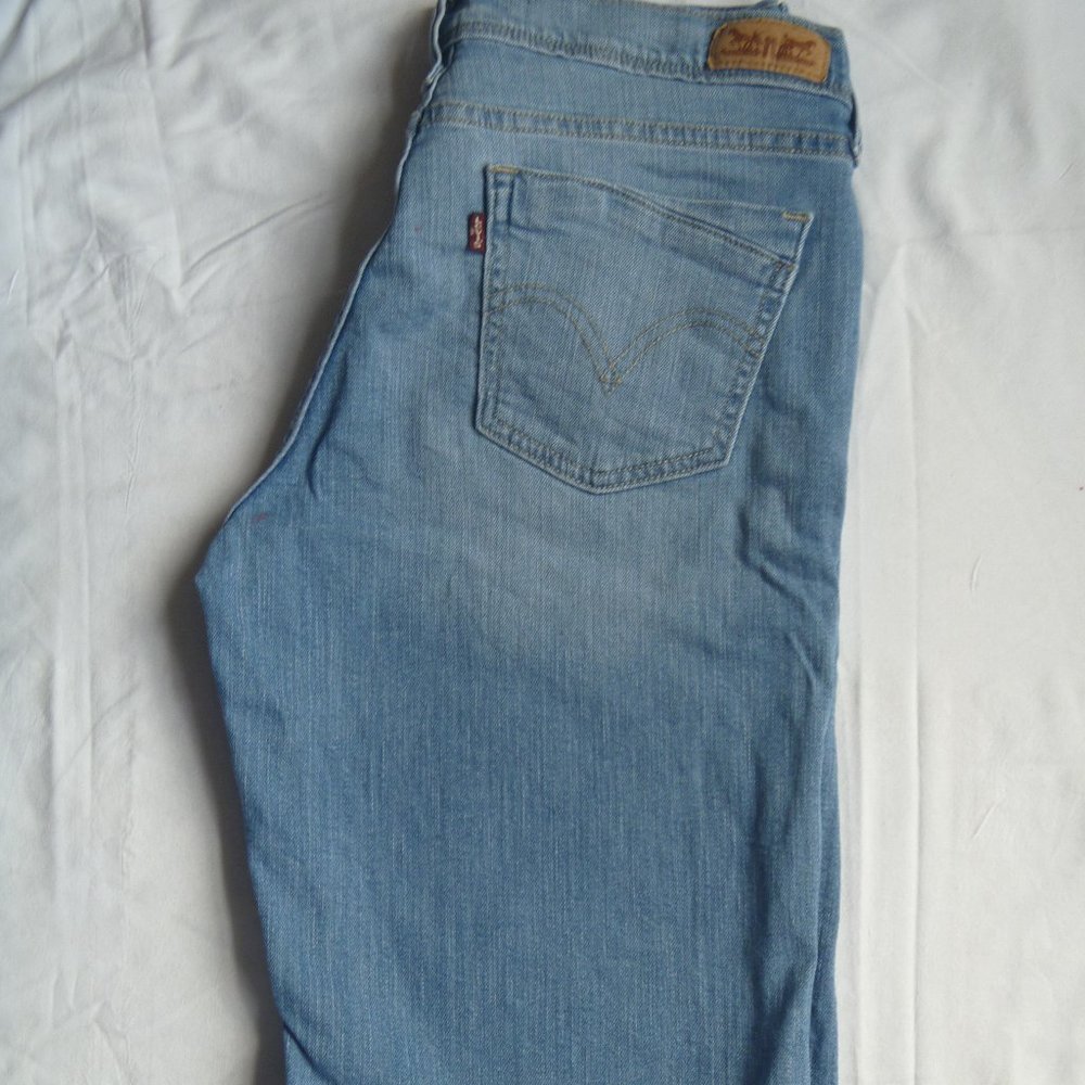 Levi's Bermuda shorts sz 4~SALE